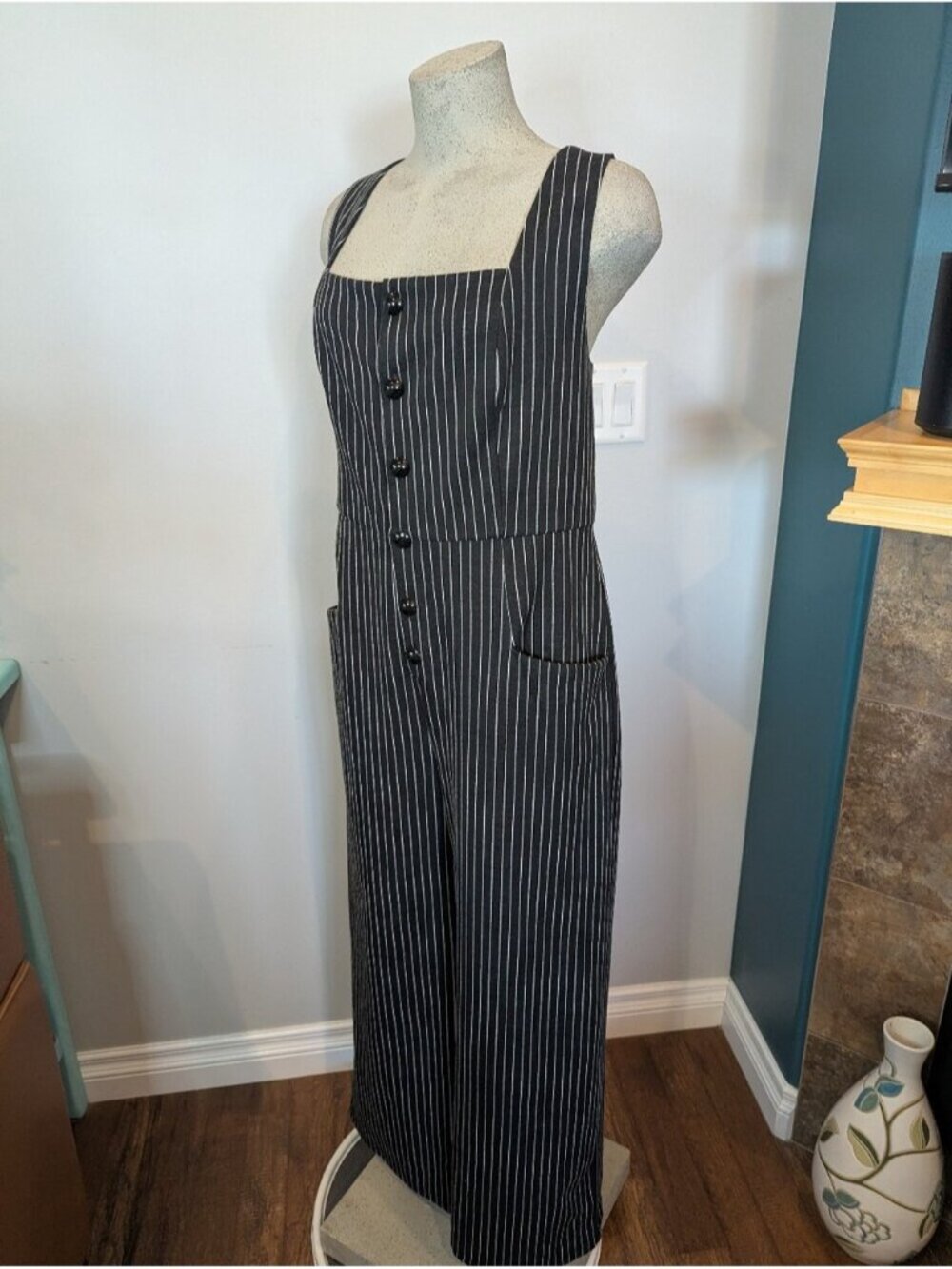 Papillon Jumpsuit Black & white Stripe wide leg tailored jumpsuit size XL.